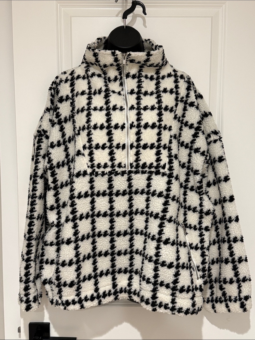 Le Lis Quarter Zip Sherpa Pullover